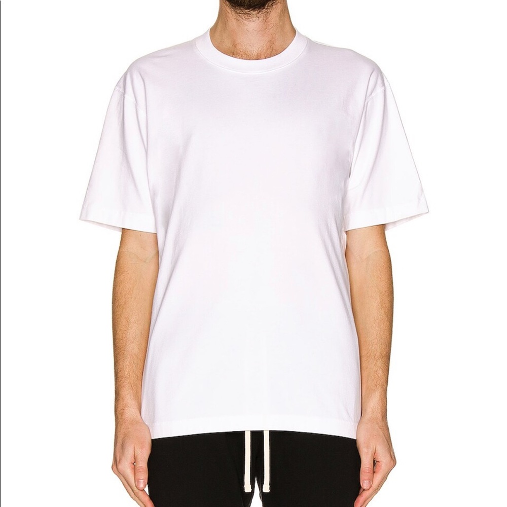 NWT Reigning Champs white tee Tshirt crisp and fresh! Short sleeve sz M